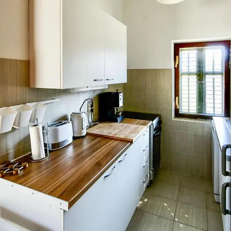 Lovely In With House A Panoramic View Tatil Evi Rudina